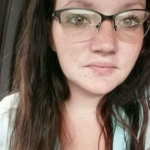 Meet your Posher, Breanna